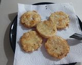 Foto del paso 2 de la receta: Merluza en salsa con gambitas