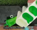 A picture of step 4 of Popsicles.