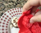Foto del paso 4 de la receta: Búhos de chocolate blanco y negro