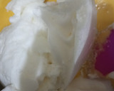 Foto langkah ke 4 dari resep Chiffon Cake Unicorn by Mba Ricke.