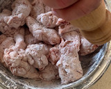 Foto del paso 4 de la receta: Alitas de pollo crujientes