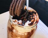 A picture of step 6 of Orea milkshake 2.
