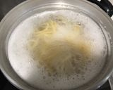 Foto del paso 3 de la receta Espaguetis con cebolla y aceite de oliva