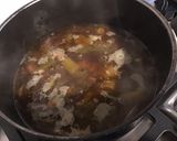Une image de l'étape 2 de Soupe de légumes mijotés aux épices marocaines et coriandre hachée.