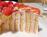 Foto del passaggio 8 della ricetta Torta arrotolata fragole e lamponi