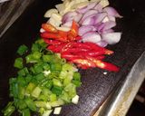 Foto langkah ke 2 dari resep Otak otak tumis pedas lada(hitam).