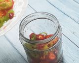 A picture of step 4 of Pickled Chillies.