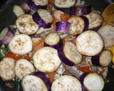 Foto langkah ke 2 dari resep Tumis Terong Tongkol Suwir (TTTS).