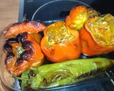 Foto del paso 8 de la receta: Pimientos rellenos de calamares, arroz y jamón serrano
