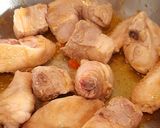 Foto del paso 2 de la receta: Arroz meloso de pollo y costillas
