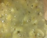 A picture of step 3 of Potato and leek soup - vegan.