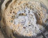 A picture of step 2 of Berries and walnut cookies.