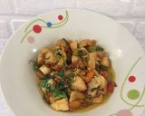 Foto langkah ke 5 dari resep Tumis Pedas Ikan Asin Cucut.