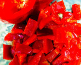 Foto del paso 1 de la receta: REVUELTO DE VEGETALES DE ESTACIÓN (TIPO TORTILLA)🧅🫑🥒🫑🍅
