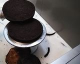 A picture of step 2 of 8 inch tall chocolate brownie cake.