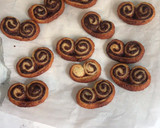 Foto del paso 3 de la receta: Palmeritas con crema de chocolate