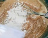 A picture of step 7 of Chocoflan.