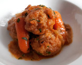 Foto del paso 10 de la receta: Albóndigas de calamar con panceta ibérica y zanahorias