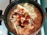 ปีกไก่ตุ๋นยาจีน