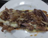 Foto del paso 15 de la receta: Sándwich🥐de berenjena🍆bbq, carne🧅, queso🧀y cebollas grillé🥯🥩🧀