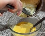 Foto del paso 4 de la receta: Tarta de queso y cebolla