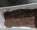 A picture of step 3 of Bubble Oreo Chocolates.