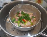 Foto langkah ke 5 dari resep Ayam kukus jahe.