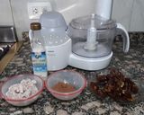 Foto del paso 1 de la receta: Bolitas de dátiles, cacao amargo y almendras