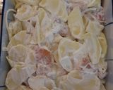 Csirkemelles rakott krumpli recept fázis 3 fotója