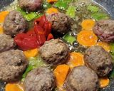 Foto del paso 5 de la receta: Albóndigas con garbanzos y champiñones