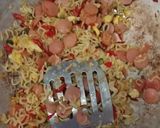 Foto langkah ke 6 dari resep Nasi goreng magelangan/Mawut Pedas Manis.