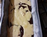 A picture of step 5 of Chocolate Banana Swirl Cake.