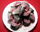 Foto del paso 2 de la receta: Caballas fritas con majado imperial, y guindillas