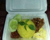 Foto langkah ke 1 dari resep Nasi kuning ala Banyuwangi @rkab.