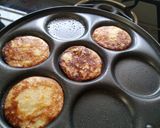 A picture of step 4 of Snowman Apple Pancakes.