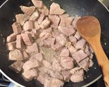 A picture of step 1 of Pork Leg in Green Sauce.
