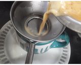 A picture of step 4 of Cardamom Milk Tea.