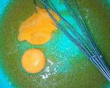 A picture of step 3 of Simple vanilla cup cakes.