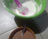 Foto langkah ke 3 dari resep Bolu Susu Lapis Coklat.