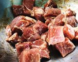 รูปขั้นตอนการทำที่ 2 ของ หมูพริกไทยดำย่าง
