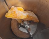 Foto del paso 1 de la receta: Helado de mango y plátano vegano 💛 (Thermomix)