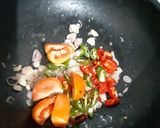 Foto langkah ke 2 dari resep Pindang Tongkol Kuah Kecap Pedas.