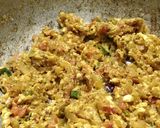 (மீதமான)இட்லி முட்டை உப்புமா(Egg idli upma recipe in tamil) ரெசிபி ஸ்டேப் 4 புகைப்படம்