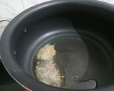 मटार राइस (Matar Rice Recipe In Marathi) रेसिपी स्टेप 2 फोटो 