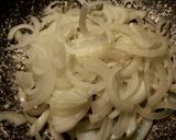Foto del paso 4 de la receta Espaguetis negros con sepia en salsa de pimentón