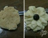 Foto langkah ke 5 dari resep Kue kering sagu susu.