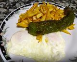 Foto del paso 5 de la receta Patatas fritas con huevo y pimiento