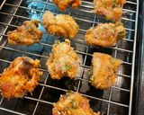 A picture of step 3 of Salt and lemon fried chicken.