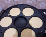 Foto langkah ke 7 dari resep Pukis Bulat, tanpa mixer.