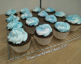 Foto langkah ke 6 dari resep The Best Chocolate Cupcakes 😍.